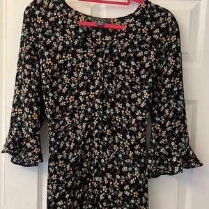 60s style floral dress 🌼